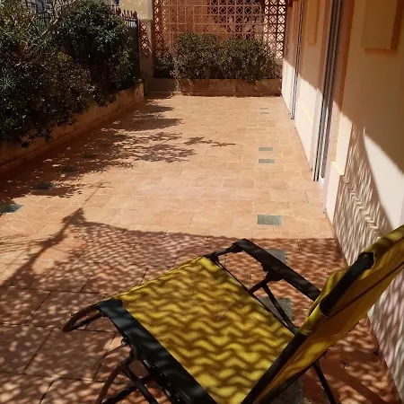 Studio Avec Terrasse Apartment